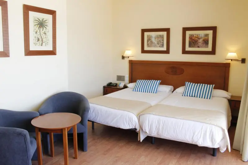 14-Hotel-Gran-Cervantes-by-Blue-Sea-Kamer
