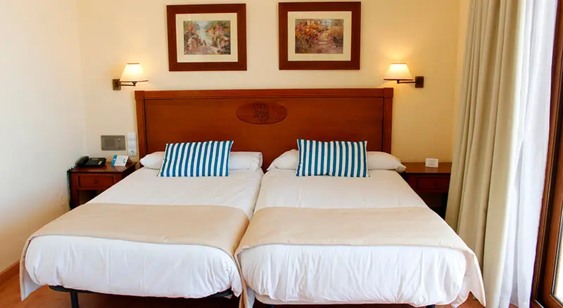 15-Hotel-Gran-Cervantes-by-Blue-Sea-Kamer