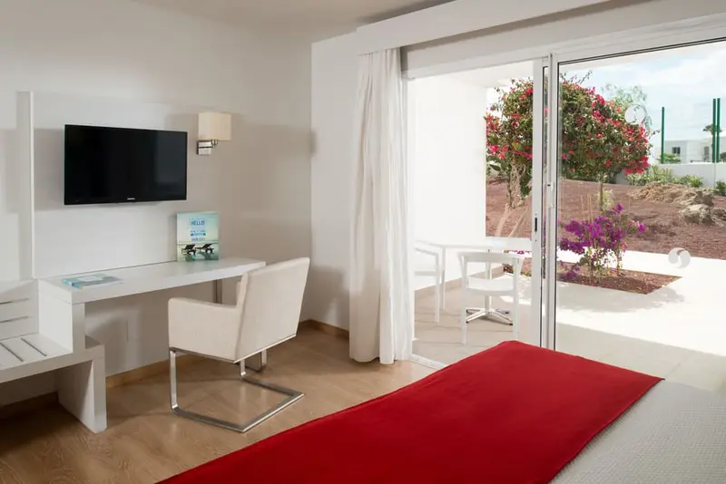 18-Hotel-Aequora-Lanzarote-Suites-Junior-Suite