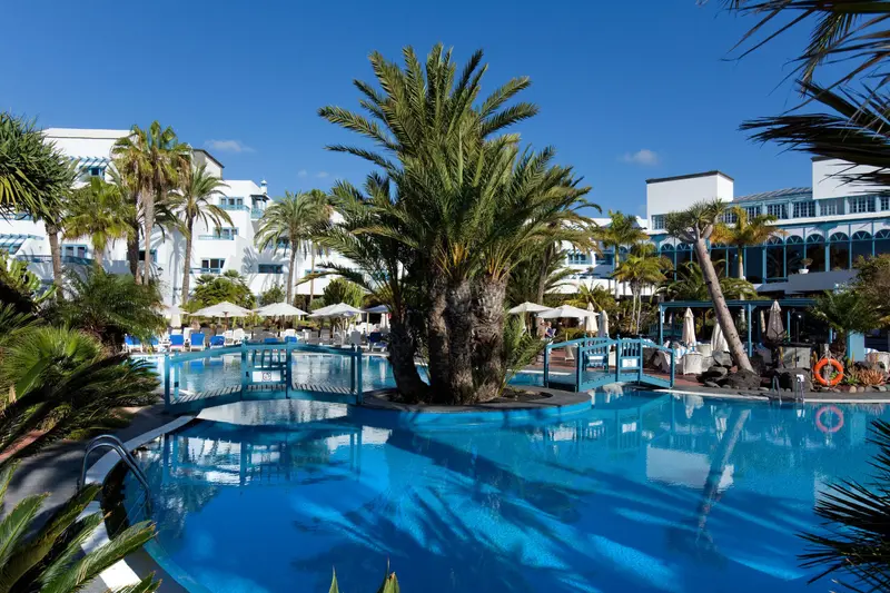 6-Hotel-Seaside-Los-Jameos-Playa-Hotel