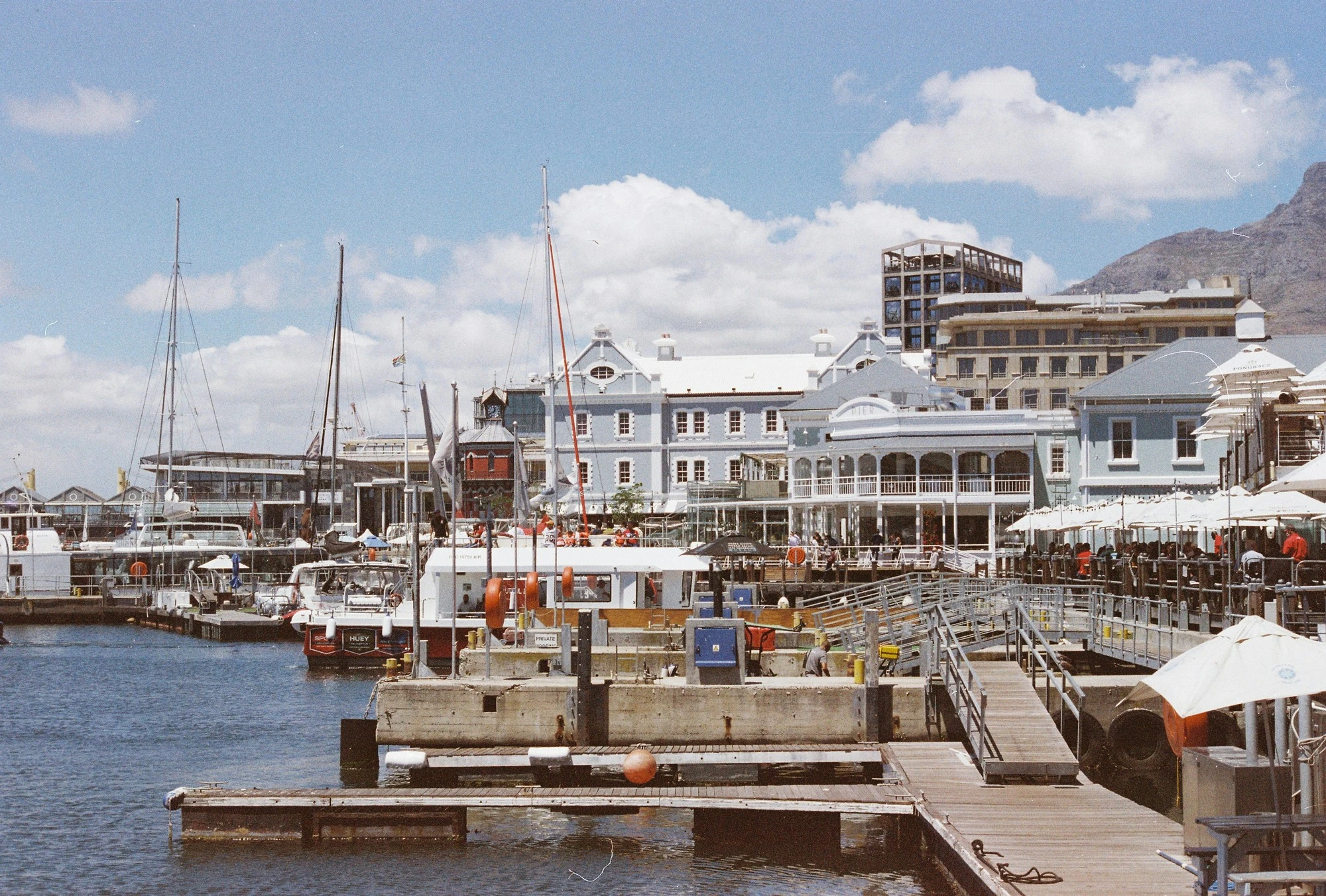 victoria-alfred-waterfront