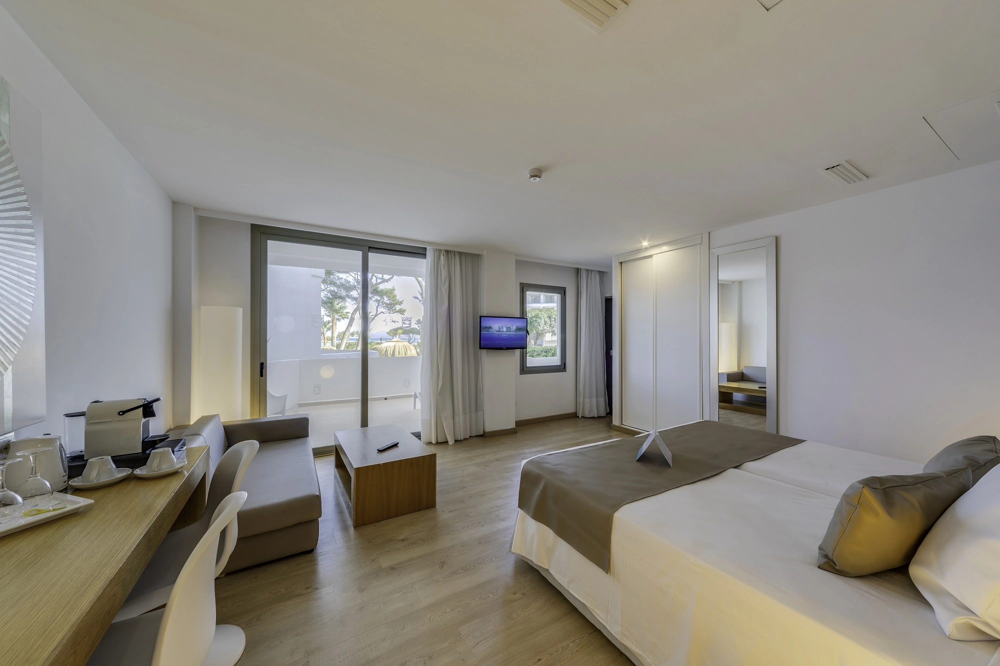 Hotel-Playa-Esperanza-Resort-Suite-22