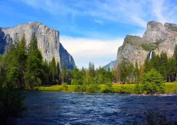 Yosemite-National-Park-Yosemite-Valley-View-Point